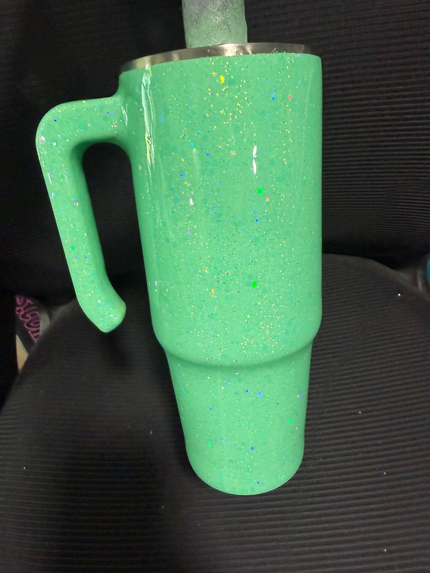 30 oz tumbler w/handle FOR LIVE HYDRODIP