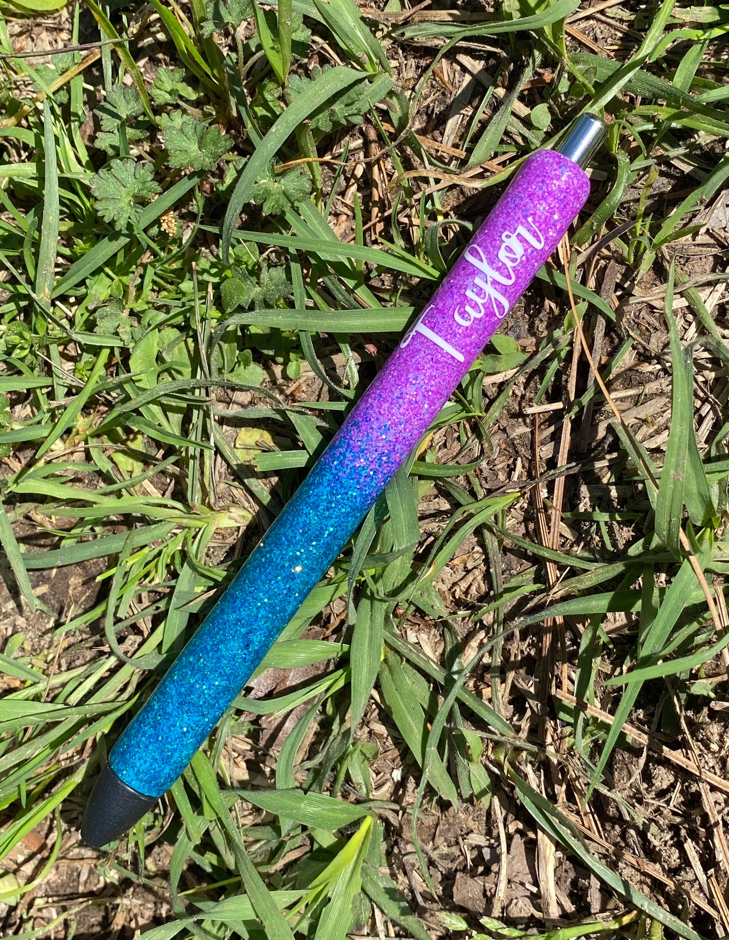 Custom epoxy pens